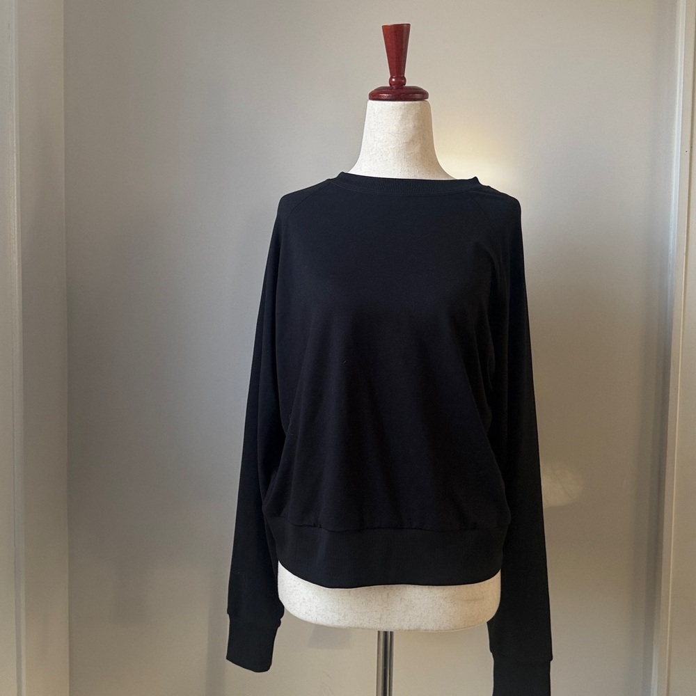 Quince Black Long Sleeve Top Small Lightweight Performance Crewneck Oversized